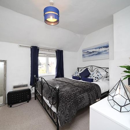 Capulet At Laburnum Cottages Stratford-upon-Avon Exterior photo