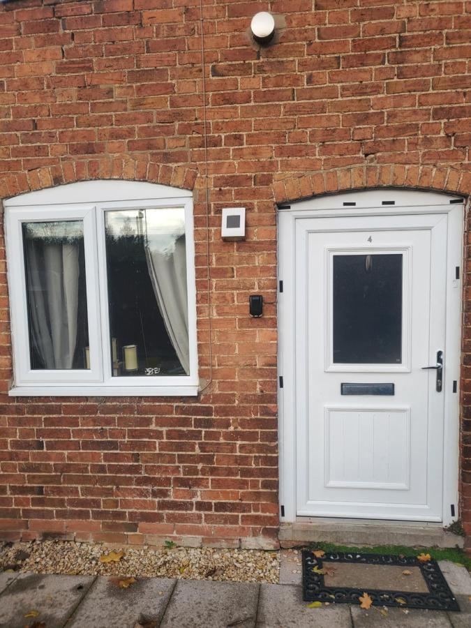 Capulet At Laburnum Cottages Stratford-upon-Avon Exterior photo